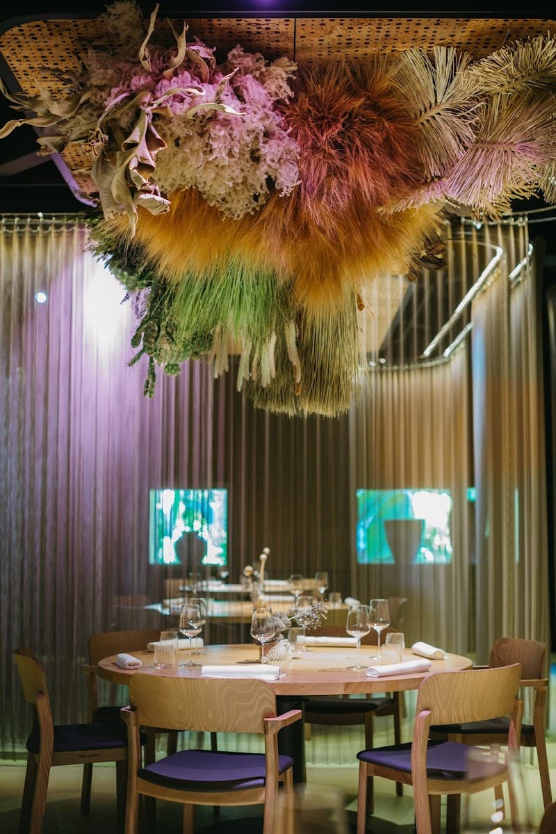 Is Restaurante La Finca in Elche worth the drive from Alicante?